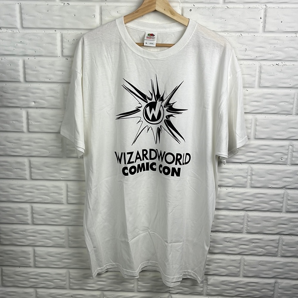 WIZARDWORLD COMIC CON Fruit of the Loom T Shirt size XL